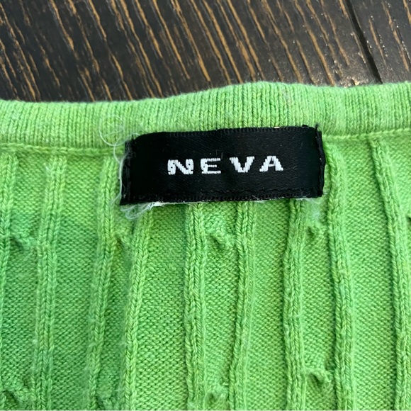 Neva | Green sleeveless camisole - Picture 4 of 5